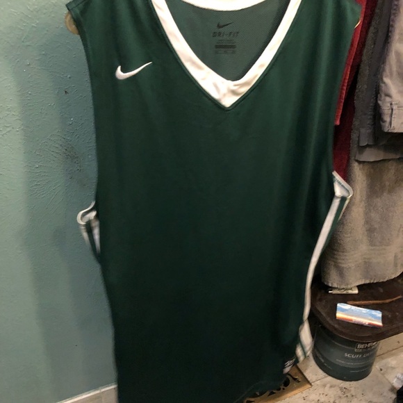 **NEVER WORN** NIKE BASKETBALL JERSEY + NIKE JUST DO IT T SHIRT - Picture 4 of 7